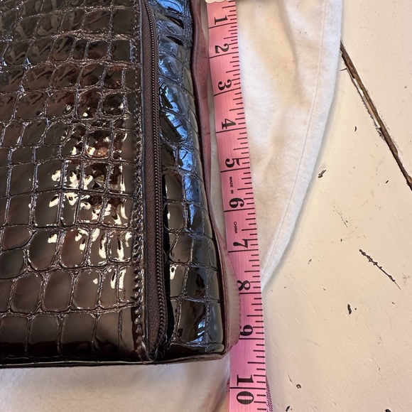 Brighton SONNY Dark Brown Croc-Embossed Patent Organizer Bag W/Dust Bag - NWOT - Picture 6 of 10